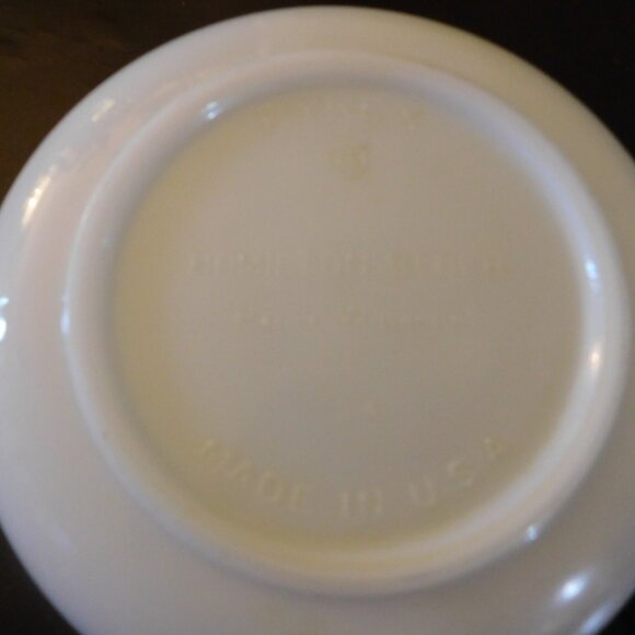 Hamilton Beach Original Milk Glass Bowls with Beaters and Recipe book - Picture 9 of 13